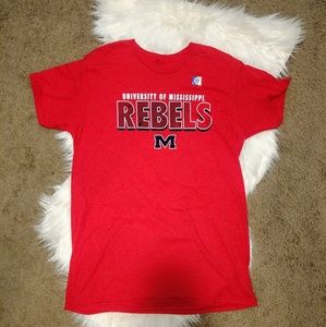 🌿 3 for $15 NWOT Ole Miss shirt 💙❤️